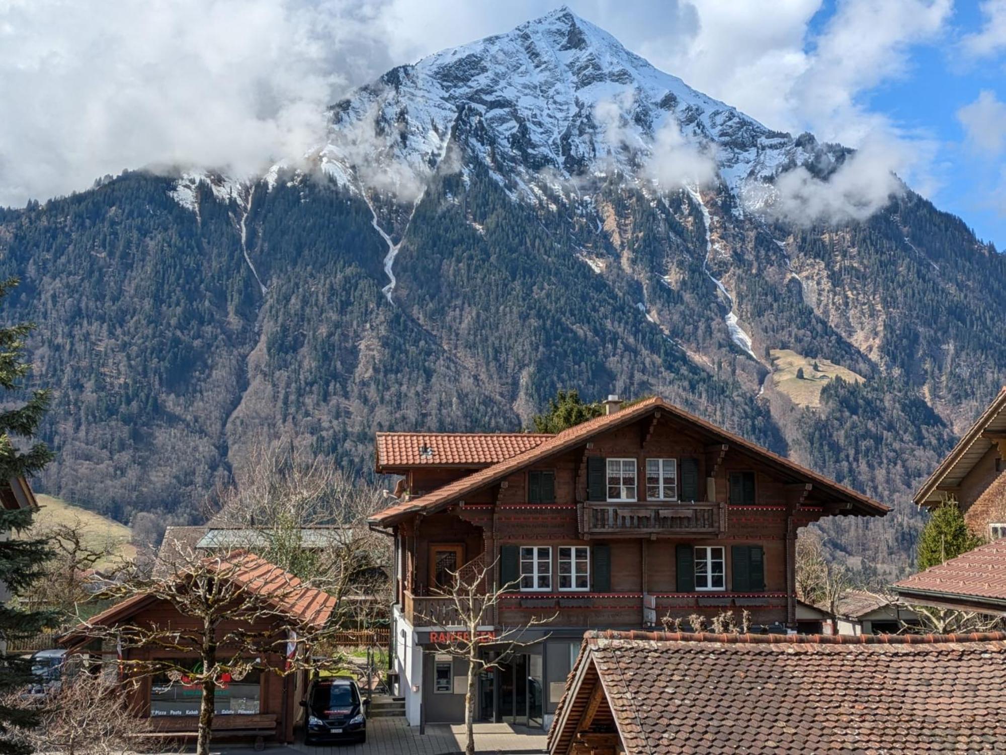 Studio With Balcony, Niesen View & Free Parking Near Interlaken, Thunersee & Blausee *