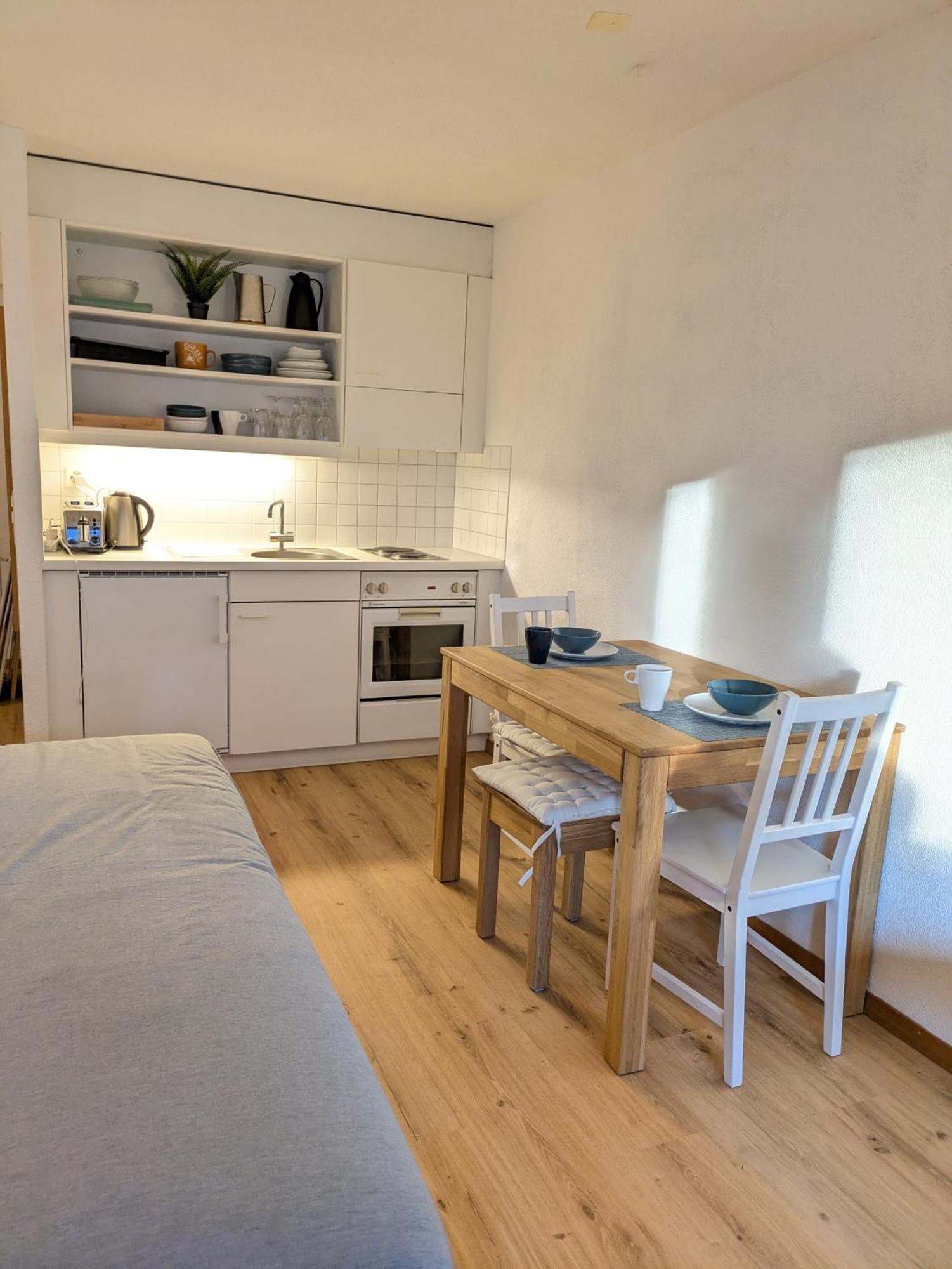 Studio With Balcony, Niesen View & Free Parking Near Interlaken, Thunersee & Blausee Apartamento Aeschi Bei Spiez