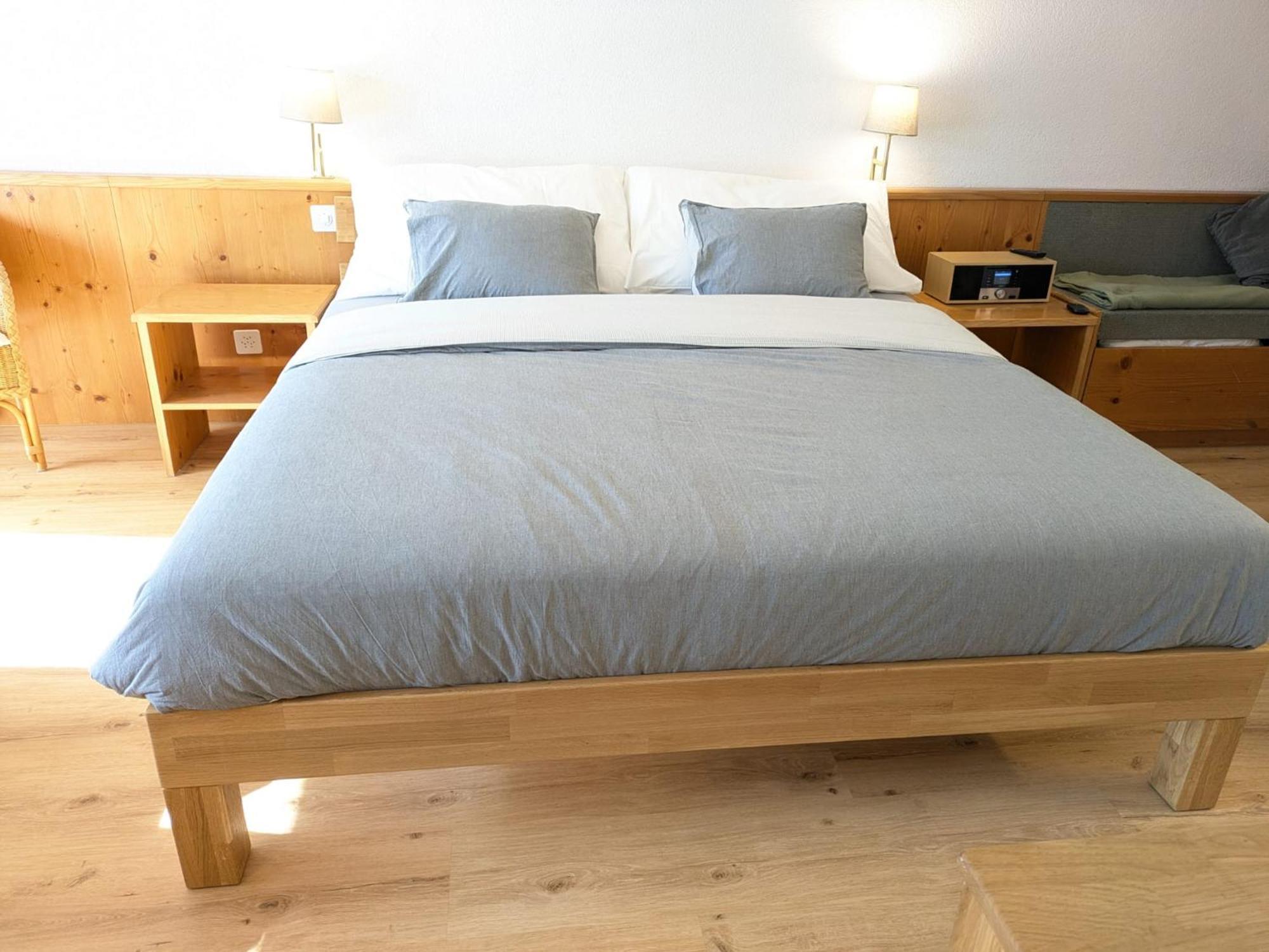 Studio With Balcony, Niesen View & Free Parking Near Interlaken, Thunersee & Blausee Apartamento